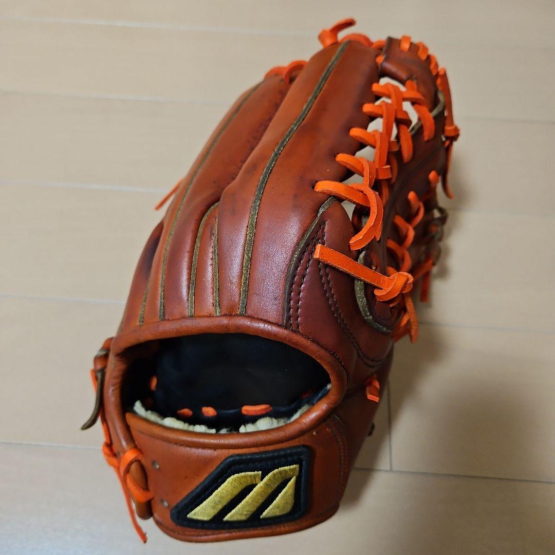 レア！当時物。 ビッグMミズノプロオーダー硬式外野手用信義刻印入り。
