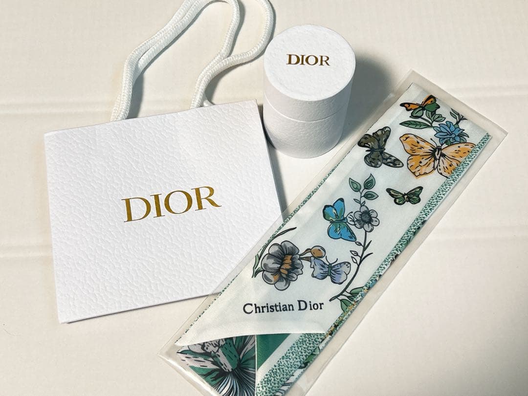 フラワー　バタフライ　スカーフ グリーンDIOR