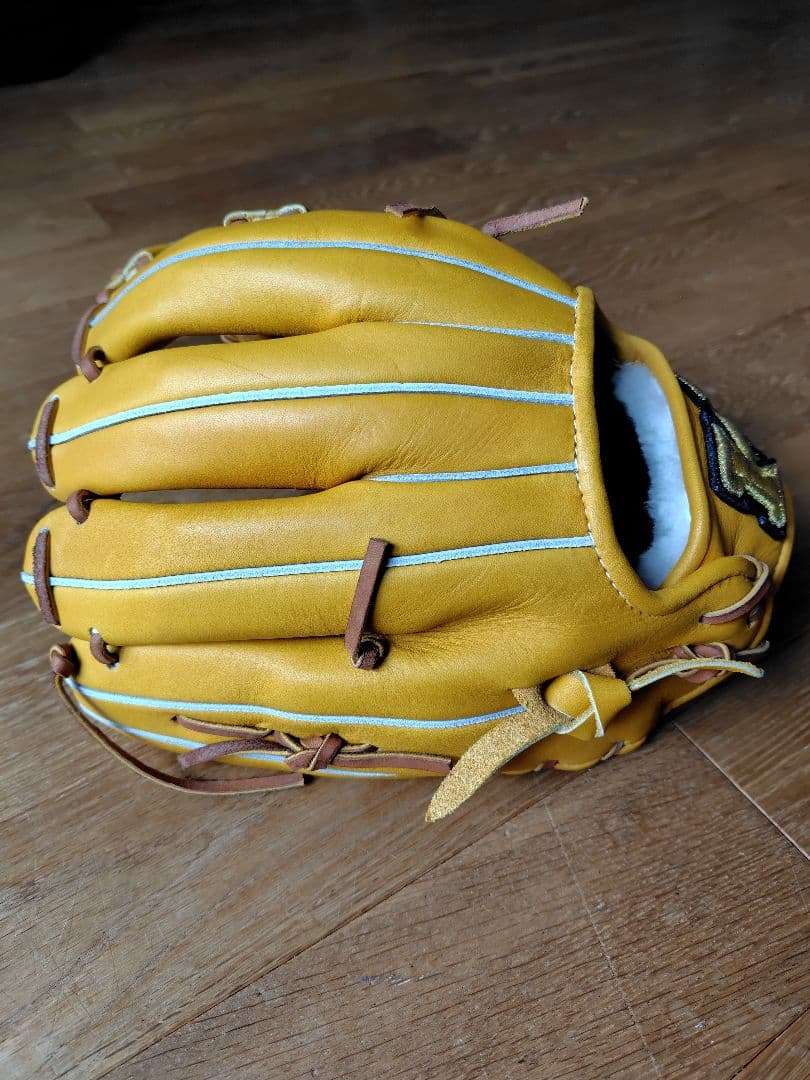ハイゴールド硬式内野手用グローブ