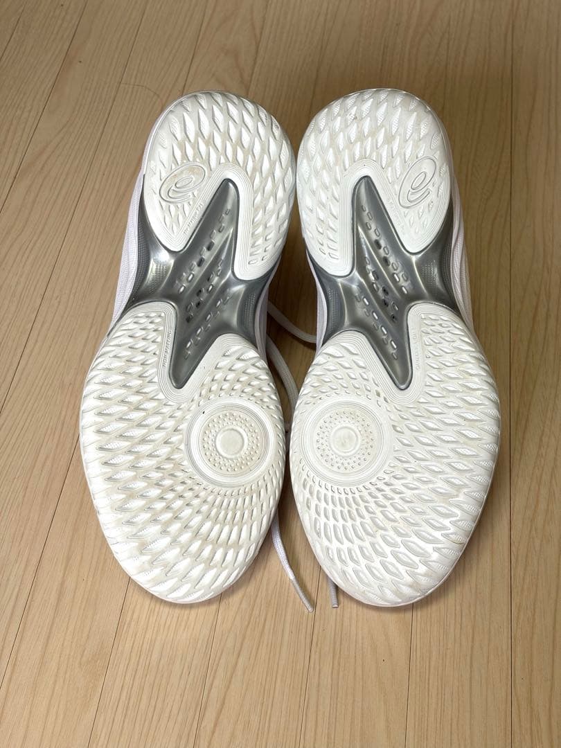 ASICS GLIDE NOVA FF 4 ホワイト/ブルー　バッシュ