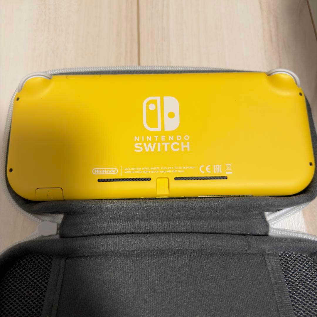 Nintendo Switch Lite イエロー 専用ケース付き