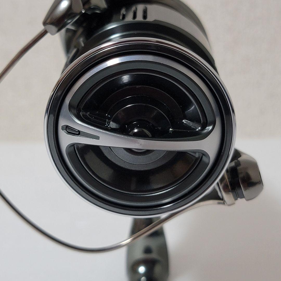 シマノ 22 ステラ C3000SDH ほぼ未使用美品