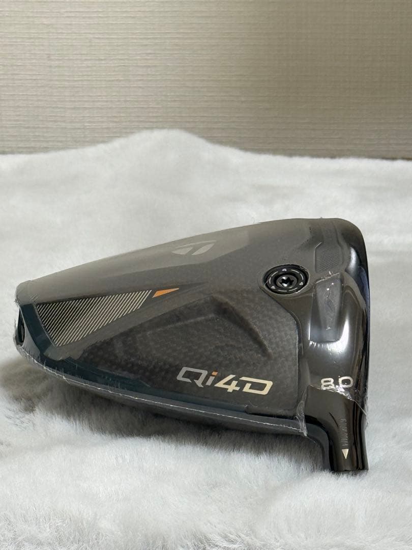 希少！　新品　テーラーメイド Qi4D 8度　ドライバーヘッド