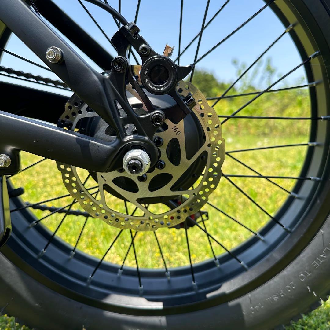 【美品】MOVE XS（20インチ・太いタイヤ・e-bike・Mate系）