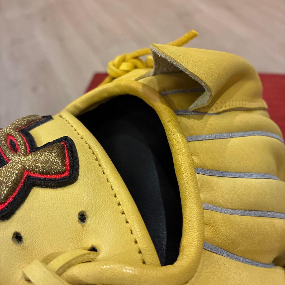 Under Armour 軟式グローブ OFB-016 イエロー