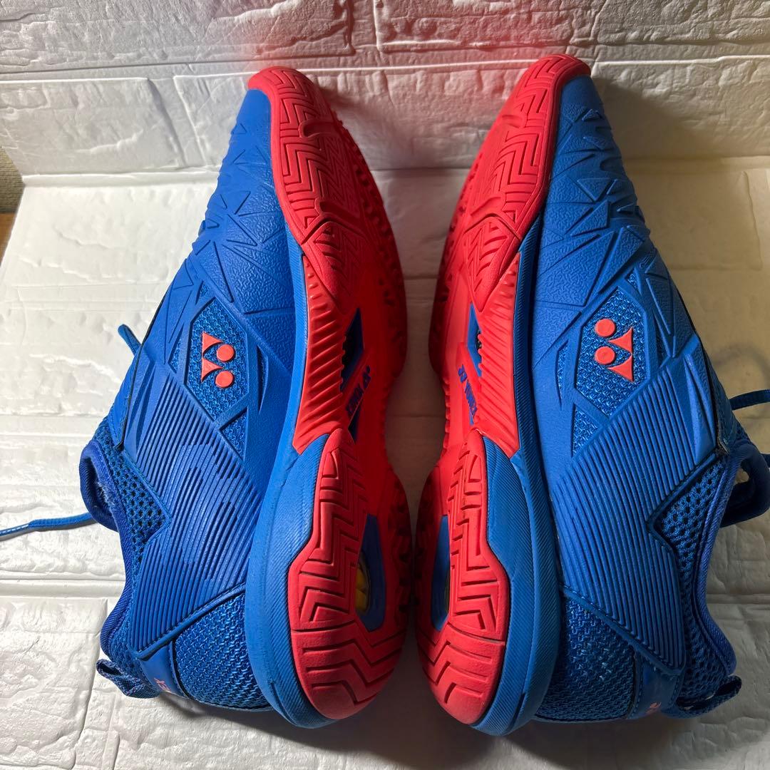 【美品】ヨネックス パワークッション ヒュージョンレブ3 オールコート 25.5