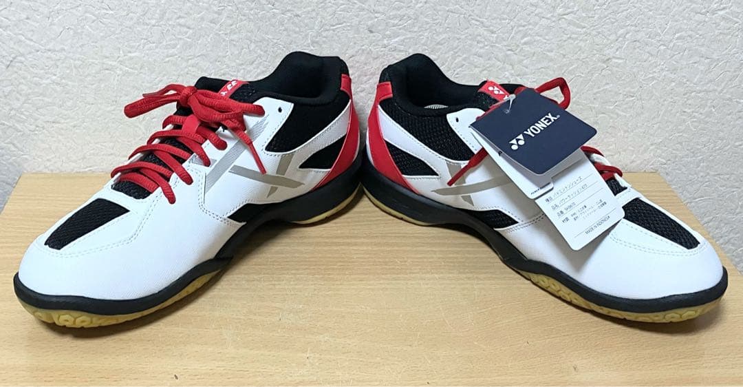 ★未使用！YONEX POWER CUSHION670 パワークッション670