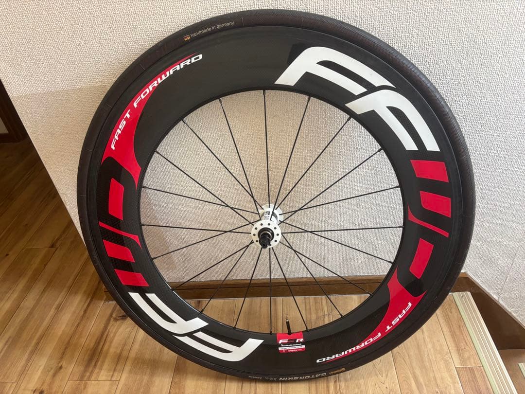 FFWD F9R チューブラー　フロントのみ