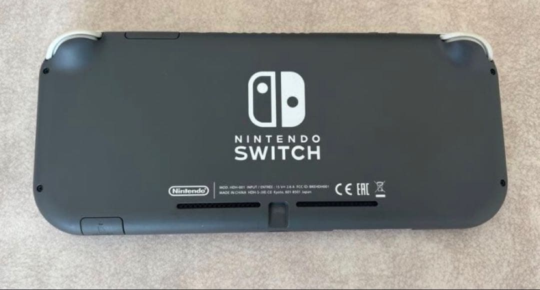 【値下げ中】Nintendo Switch Lite グレー 美品 ケース付き