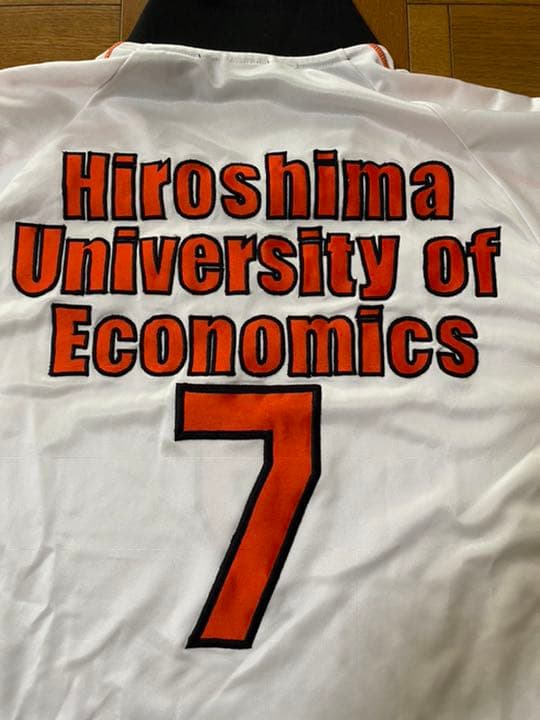 広島経済大学バレーボールユニフォーム