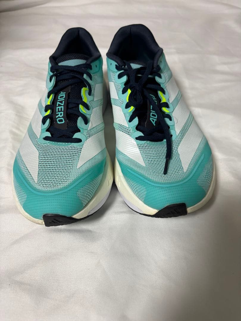 美品 アディゼロ ボストン13 26センチ adidas
