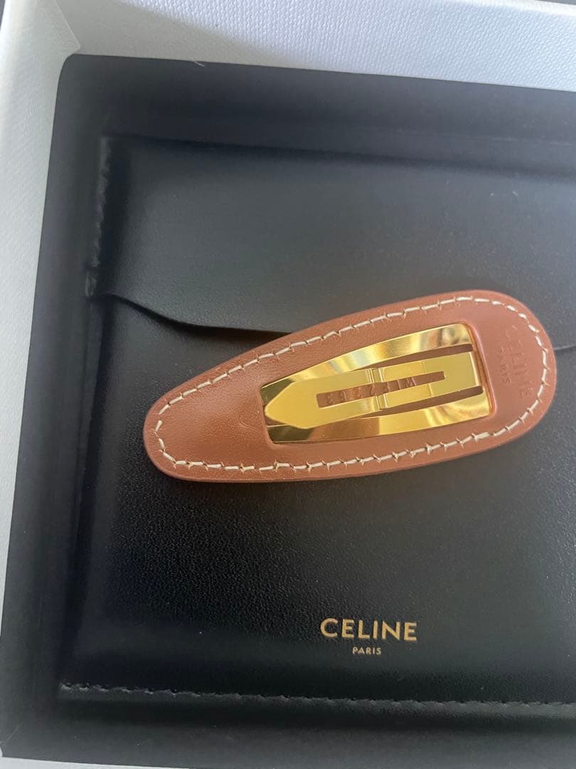 セリーヌ CELINE ヘアクリップ　ヘアピン　ブラウン