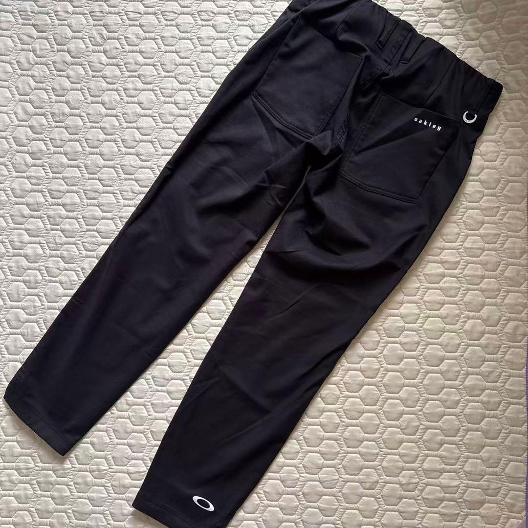 L黒早い者勝ち❣️新品14300円オークリー /レディース/ストレッチパンツ/BK