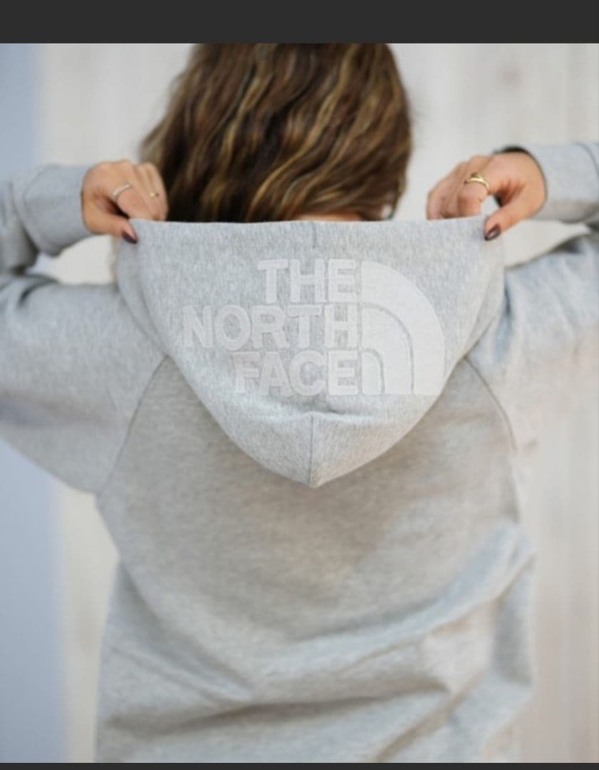 THE NORTH FACE グレー ジップパーカー