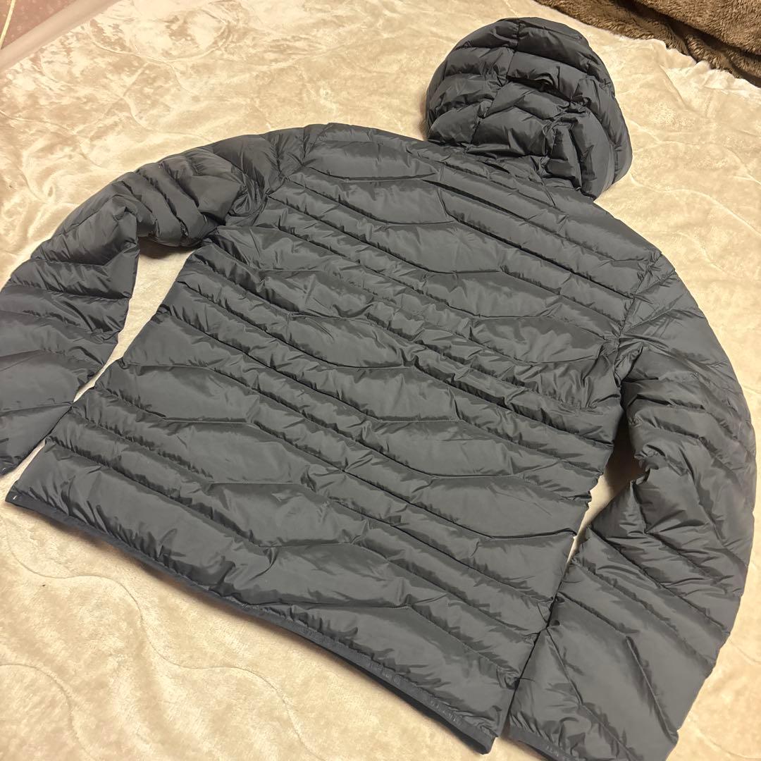 タグ付き新品　J.LINDEBERG ダウン　48