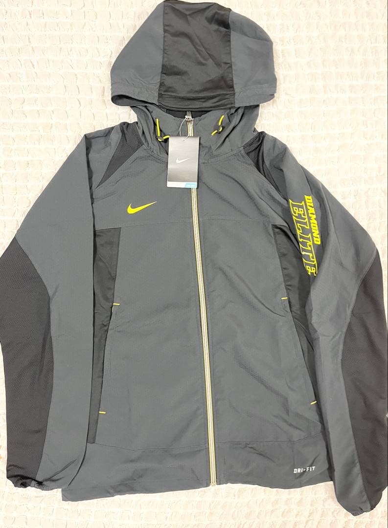 【新品タグ付き‼️】ナイキ NIKE ダイヤモンドエリート ナイロンパーカー