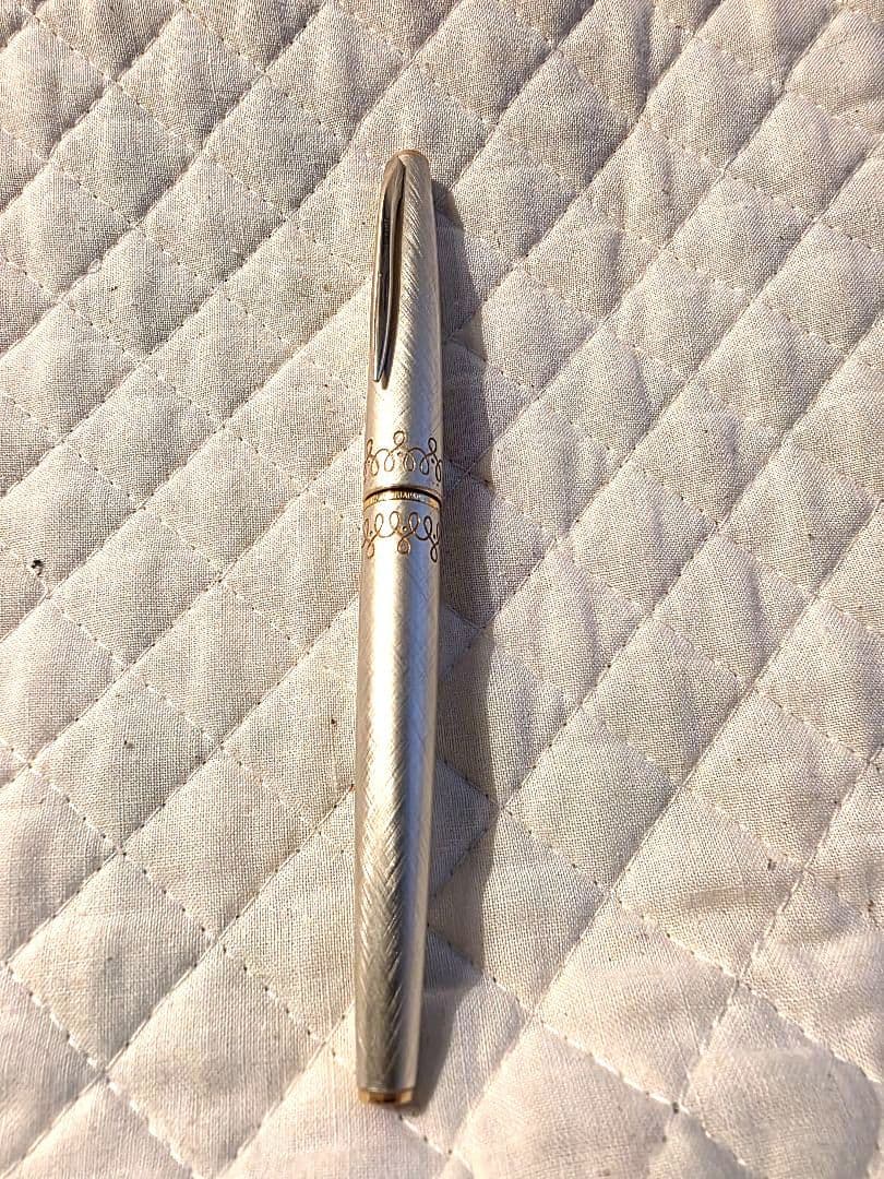 PILOT　1８金　レディ　細字 万年筆 　JAPAN 製