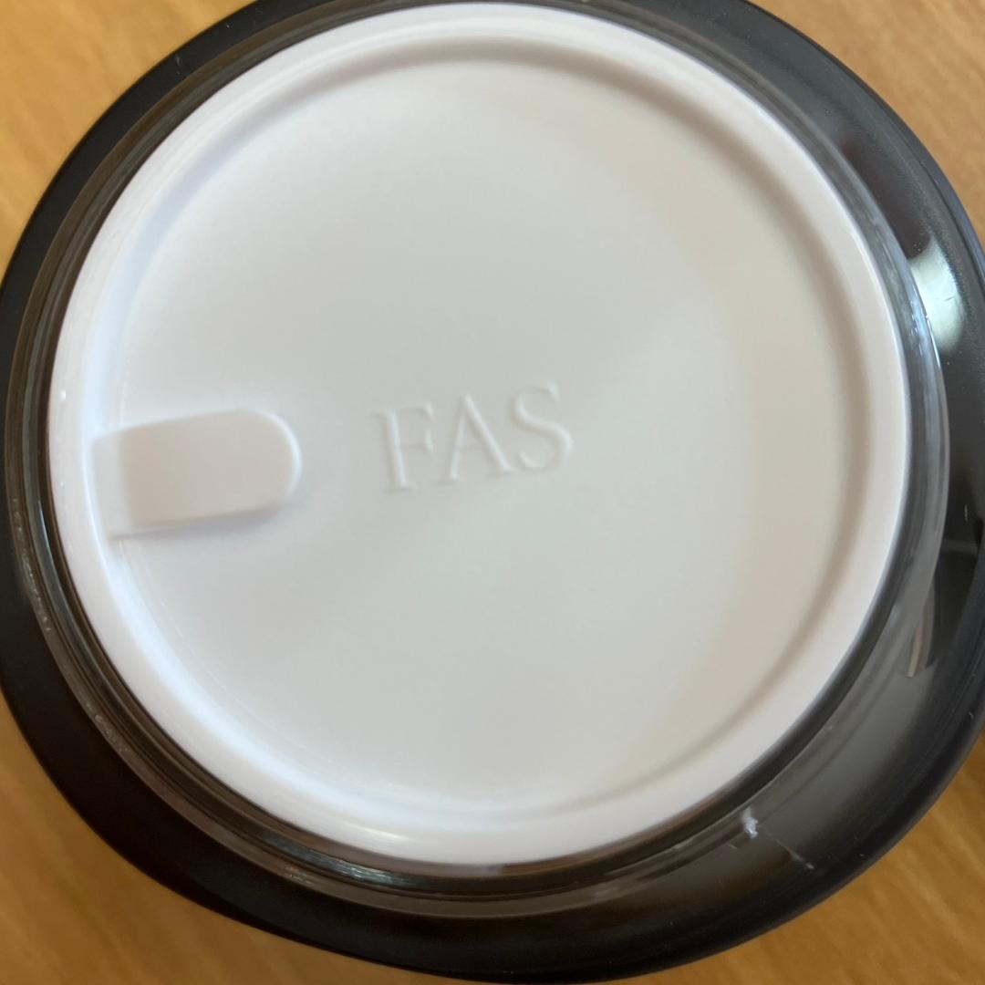 ☆FAS　ザ　ブラッククリーム　50ｇ