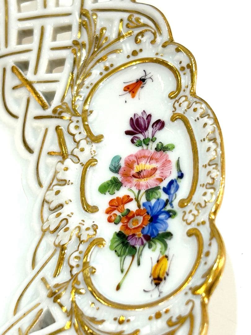 meissen マイセン アンティーク 約23㎝　金彩透かし皿　双剣　花柄　昆虫