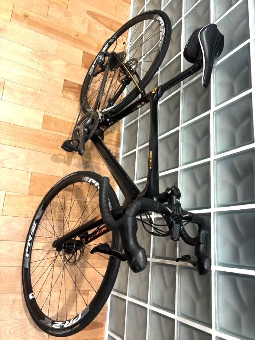 GIANT DEFY ADVANCED 1 カーボンロードULTEGRA