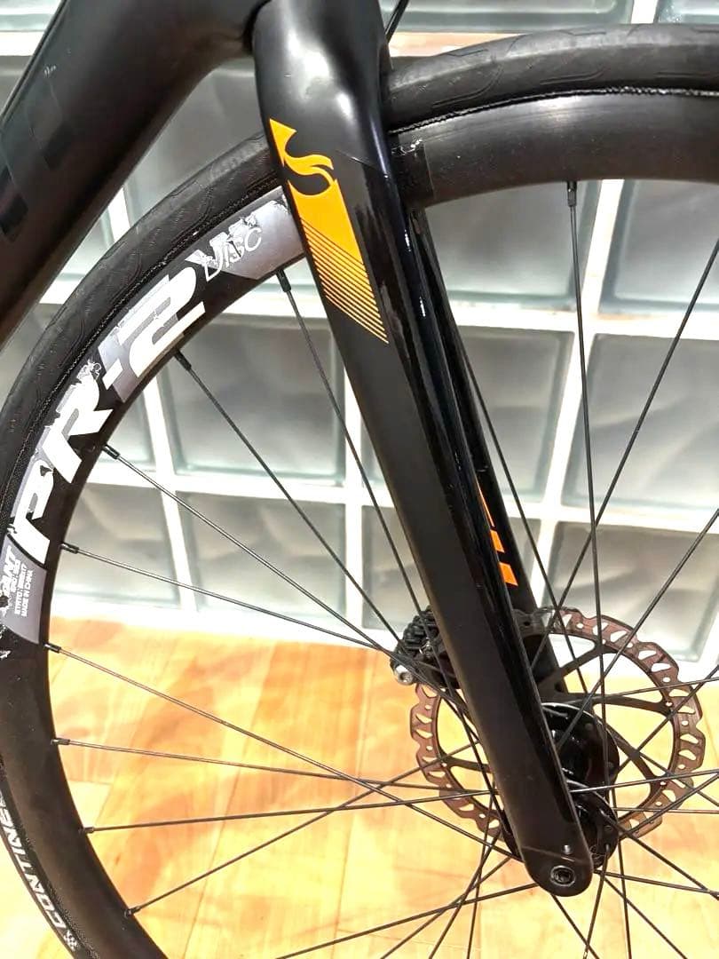 GIANT DEFY ADVANCED 1 カーボンロードULTEGRA