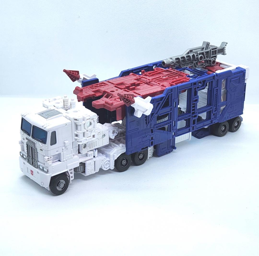 KD-11 ウルトラマグナス　トランスフォーマー
