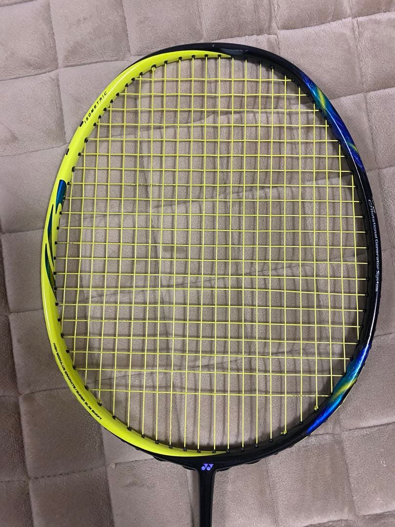 YONEX アストロクス77 ケース付き　美品
