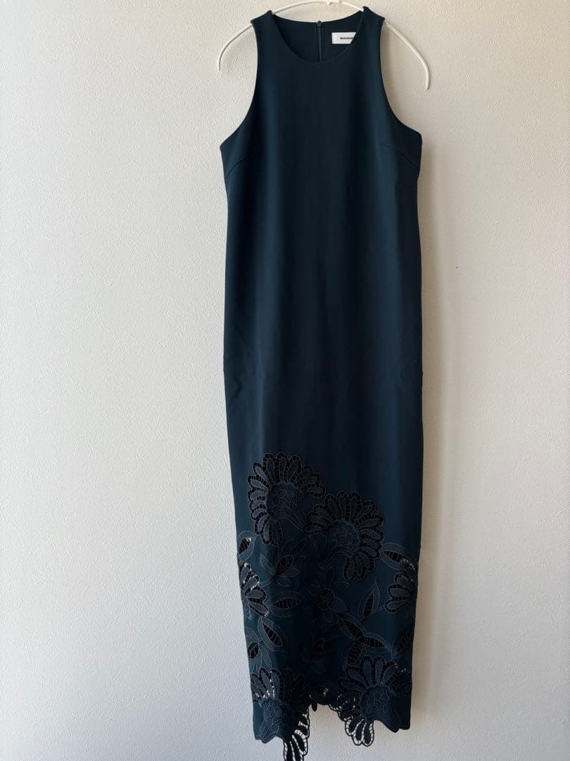 【未使用】MIESROHE／ミースロエ　フラワーＥＭＢＲＯＩＤＥＲＥＤドレス