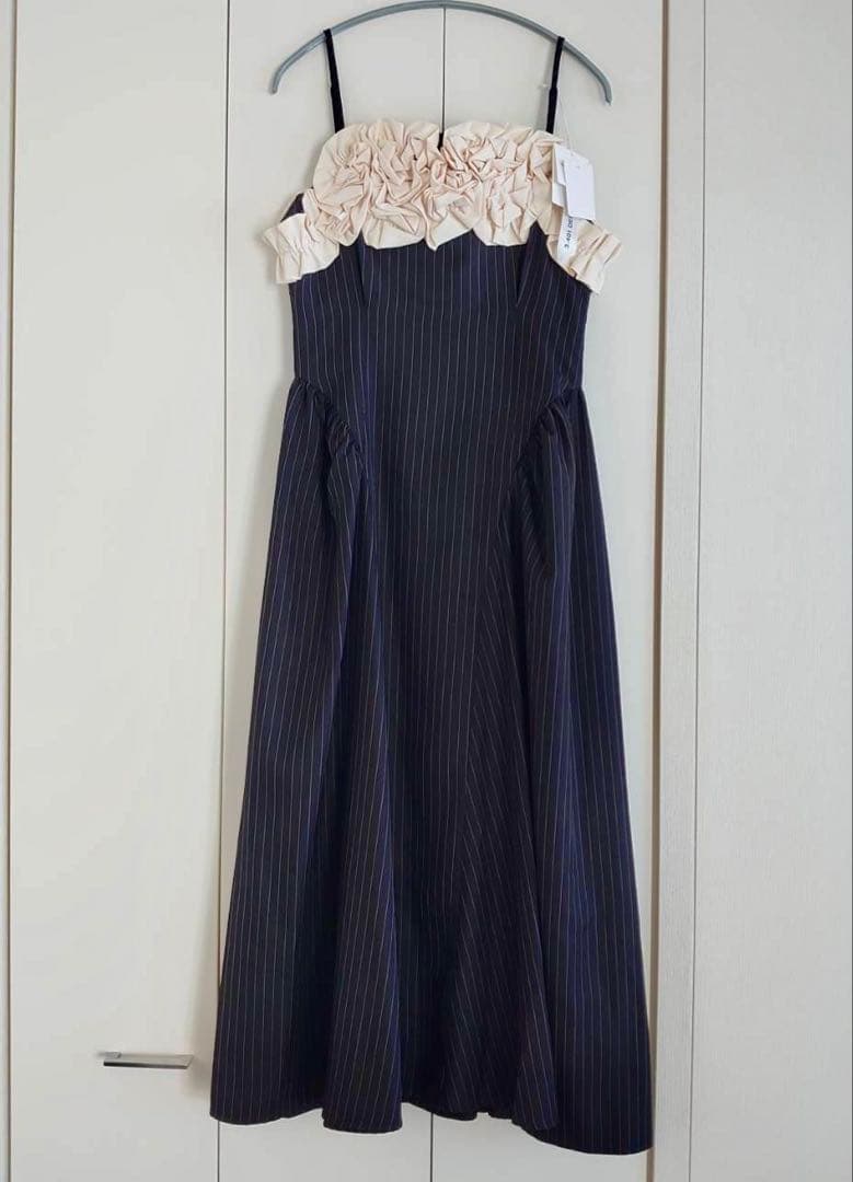 chris TROIS. flower gather dress完売色新品未使用