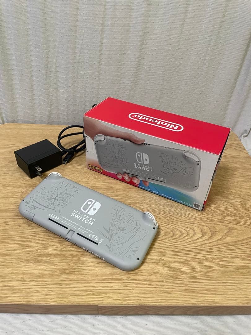 Nintendo Switch Lite ザシアン ザマゼンタ ポケモンデザイン