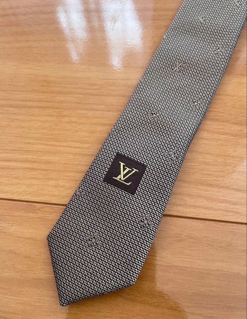 Louis Vuitton ルイヴィトン ネクタイ 定番　ゴールド系色