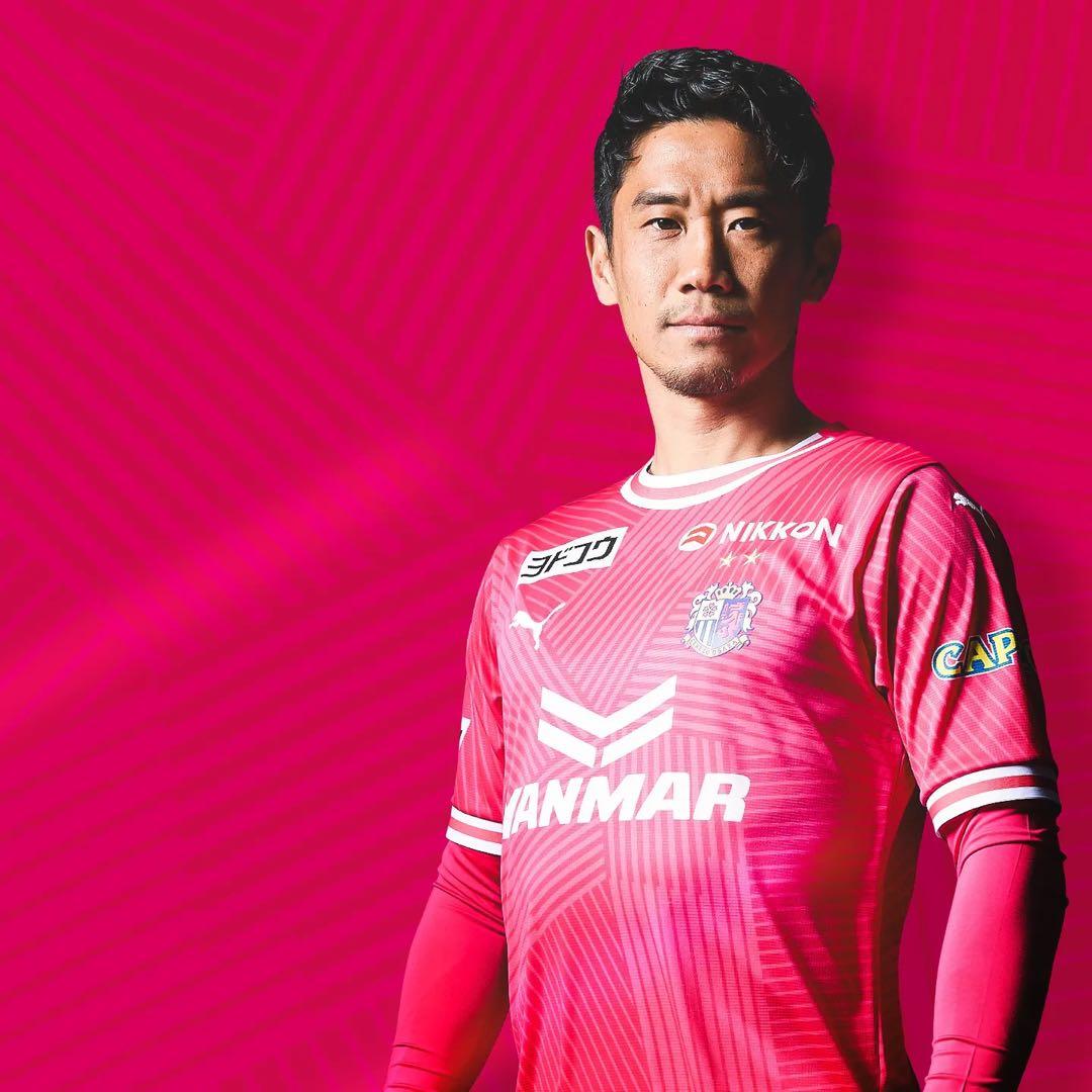 ♦︎新品♦︎8香川XLサイン入りセレッソ大阪ユニフォーム
