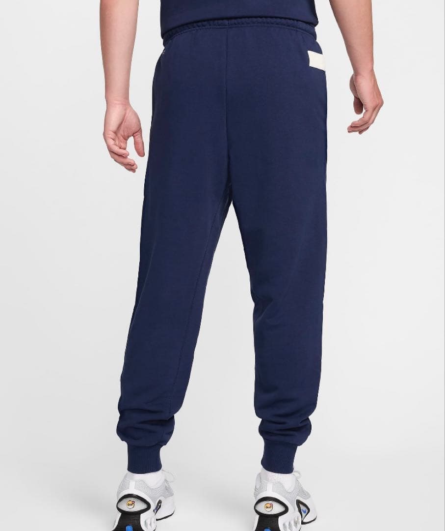 週末限定値下げ　NIKE パリサンジェルマン　スウェットパンツ　Mサイズ