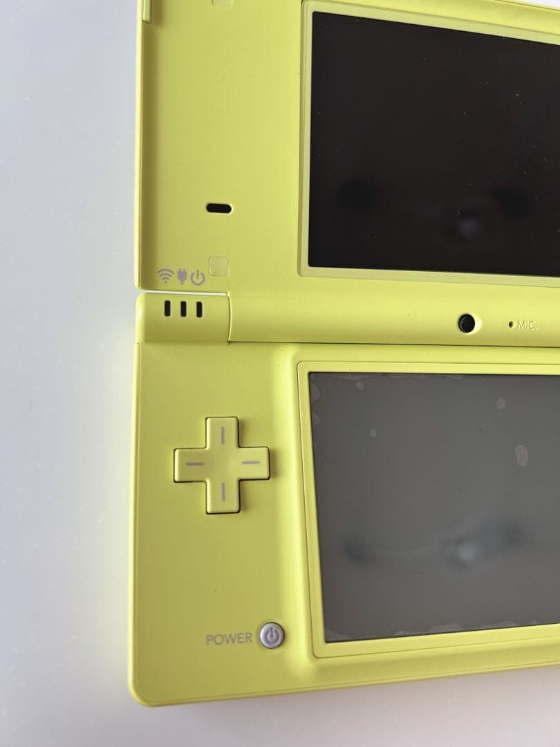 Nintendo ニンテンドーDS i ライムグリーン