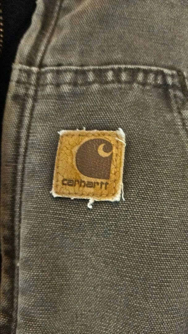 Carhartt アクティブジャケット 　ダークブラウン　 Mサイズ