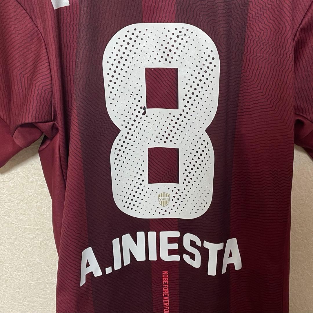 加入初年度　ヴィッセル神戸 2018 イニエスタ ホームユニフォーム（Sサイズ）