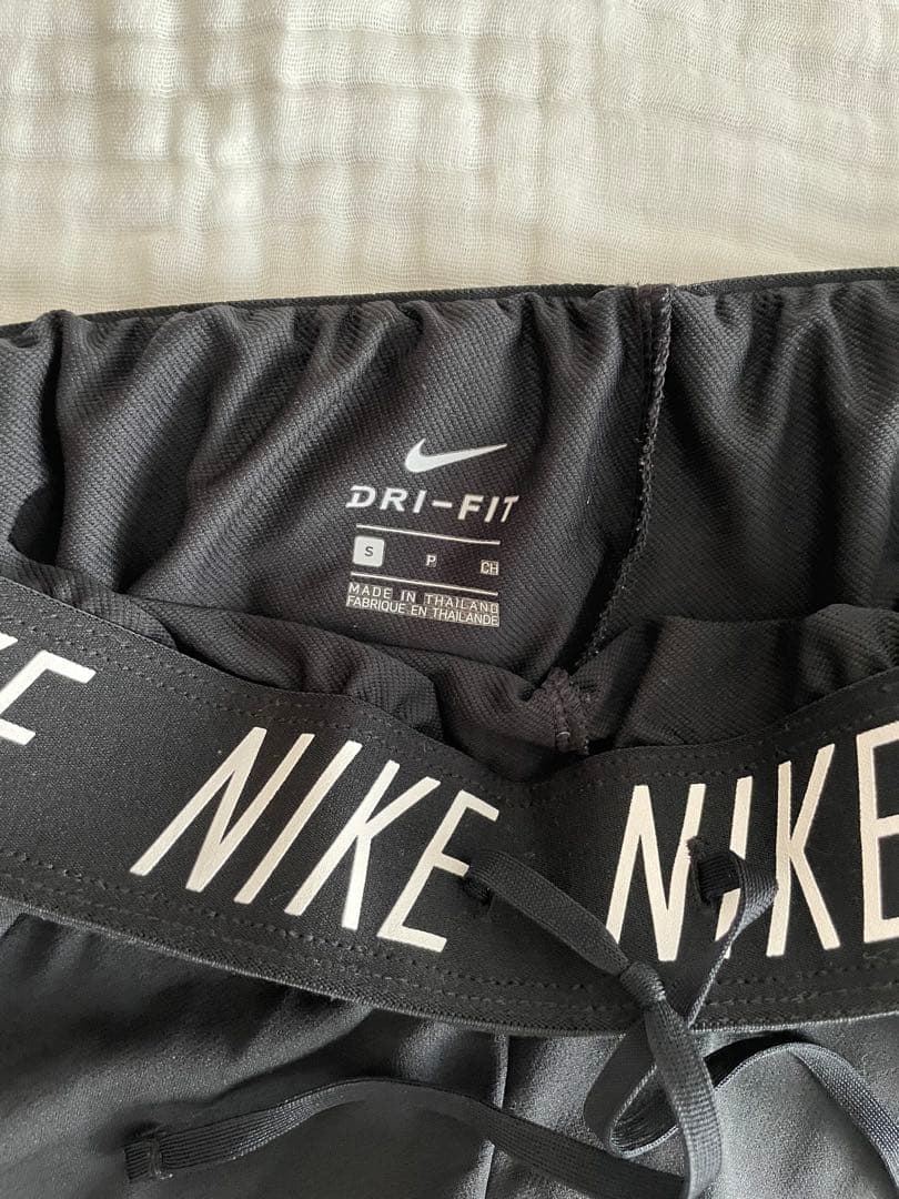 トレーニングウェアセット　NIKE forever21