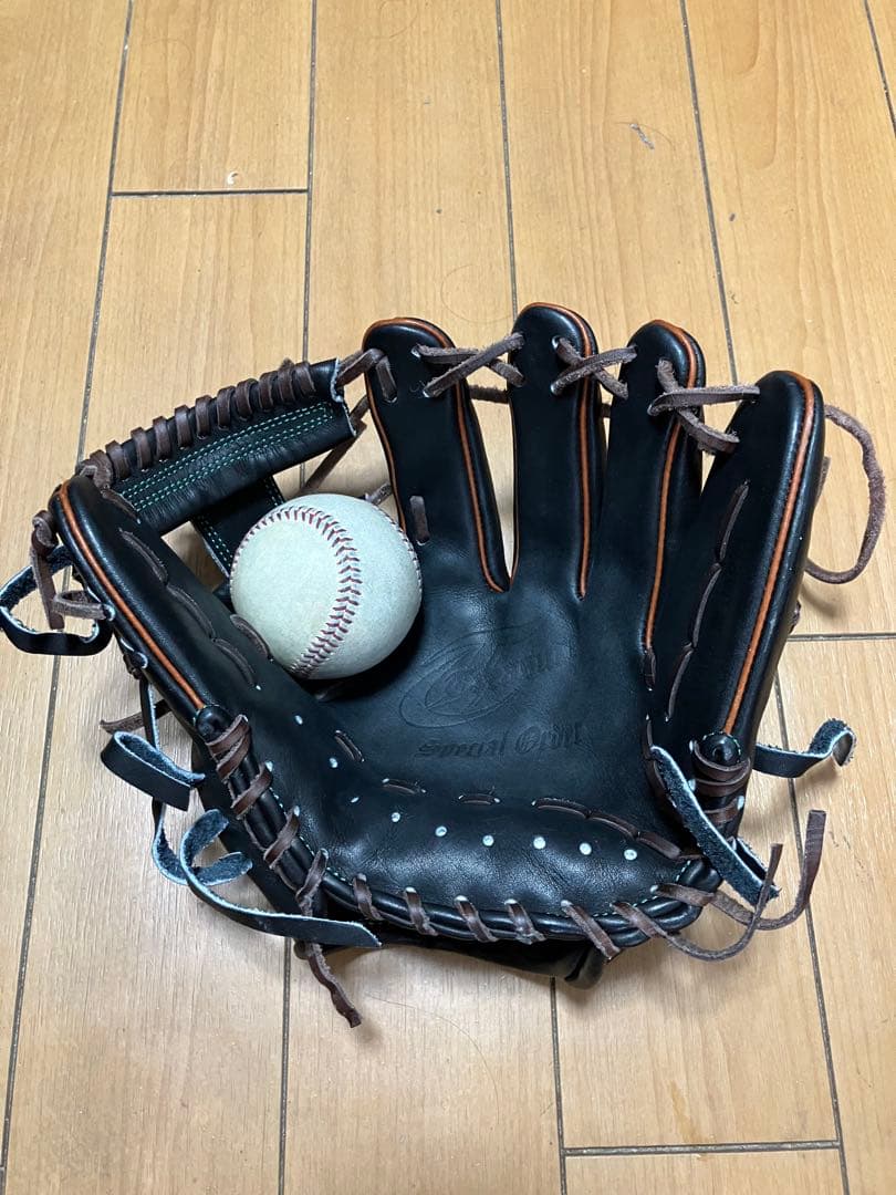 【値下げ中　2/27まで】トレジャー　グラブ　オーダー　軟式用　内野用