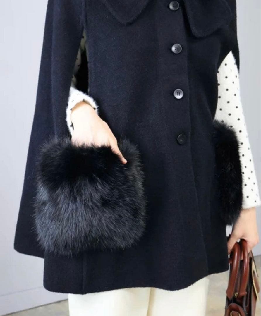 8日まで☆新品未使用タグ付きウールタッチファーポケットポンチョブラックFrene