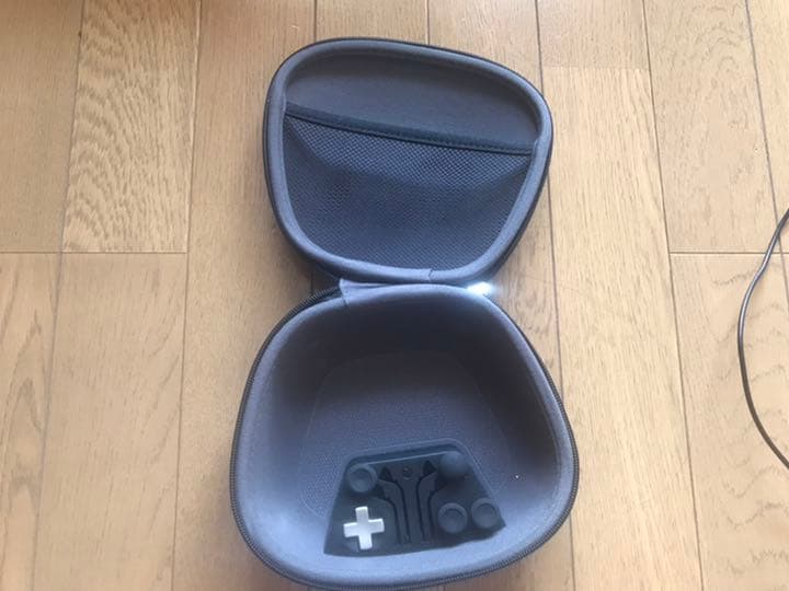 Xbox one ワイヤレスコントローラー 黒色　専用ケース付き
