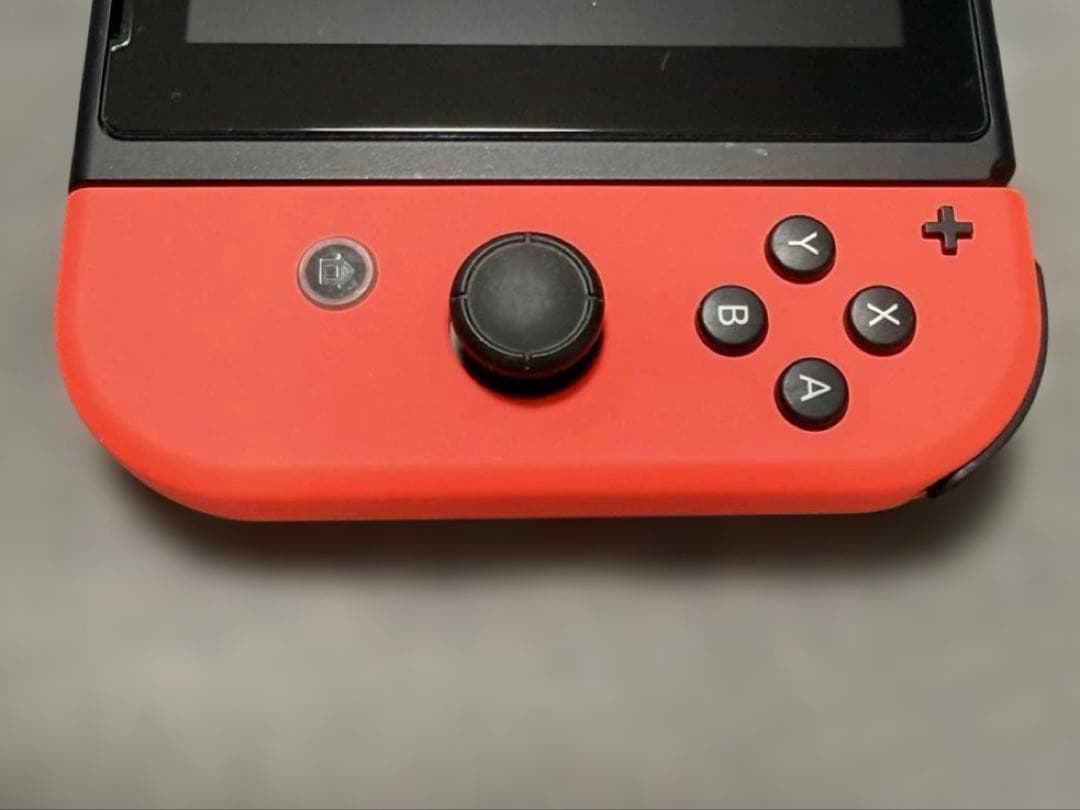 【未使用に近い美品】Nintendo Switch フィルム貼付済+箱
