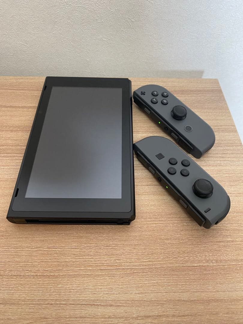 【液晶美品・純正プロコン2個付】Nintendo Switch本体 2021年製