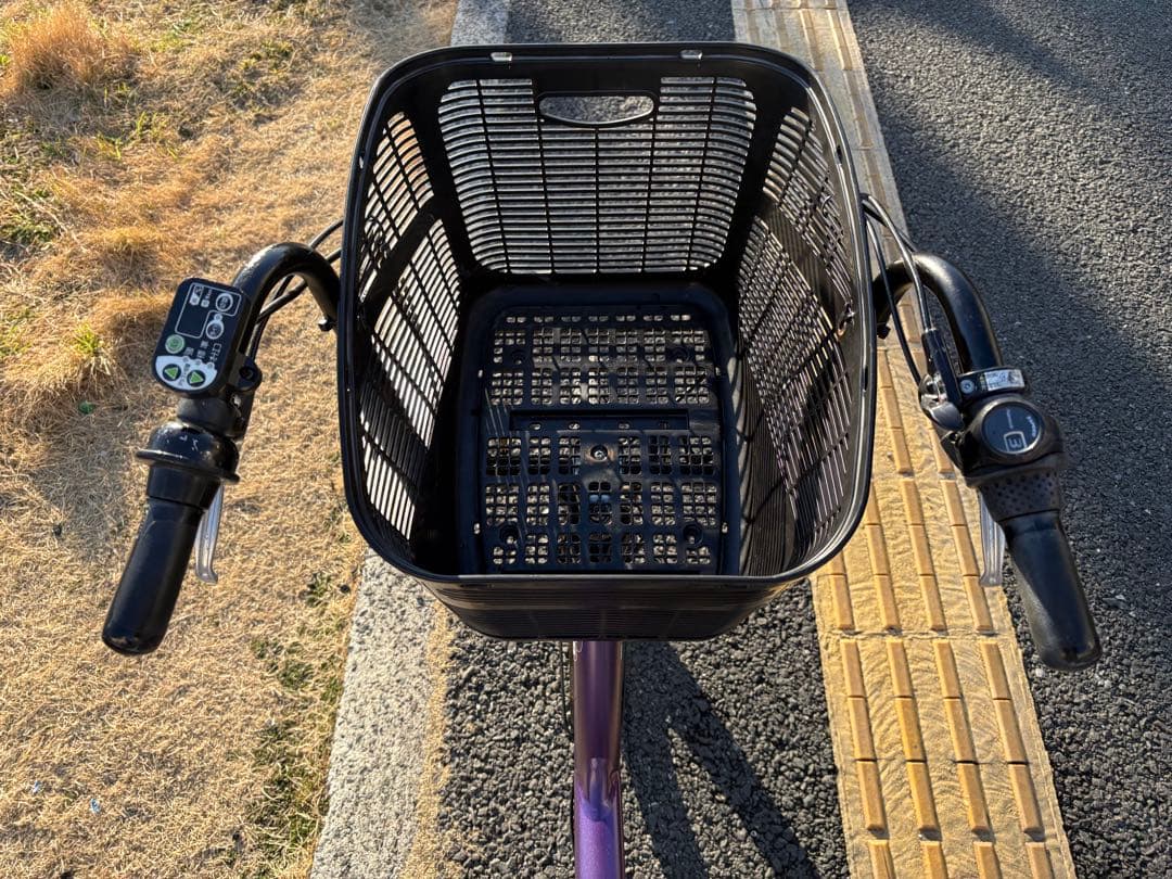 中古20㌅YAMAHA電動アシスト自転車　8.9Ah 大阪　028