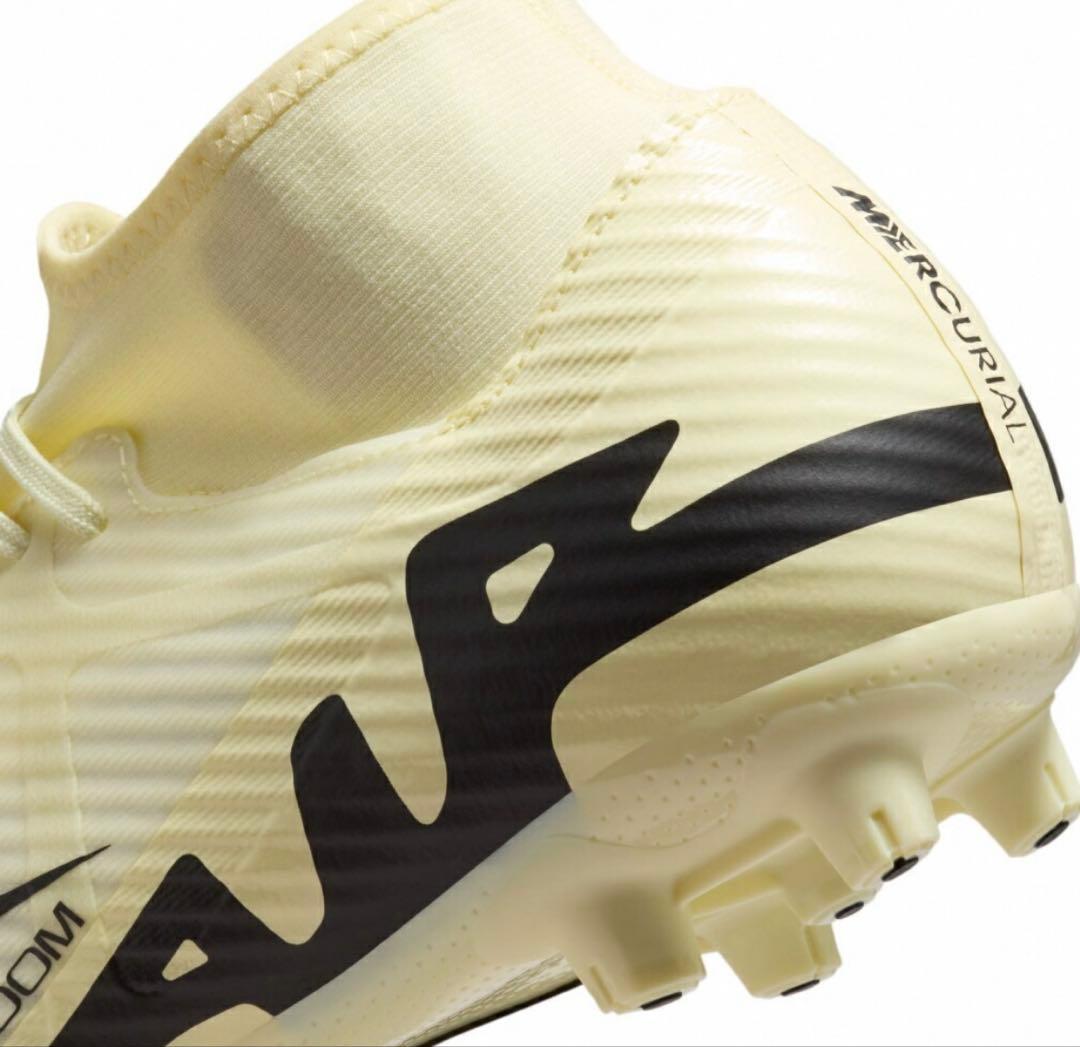 Nike サッカースパイク クリーム×ブラック 24.0cm《新品》