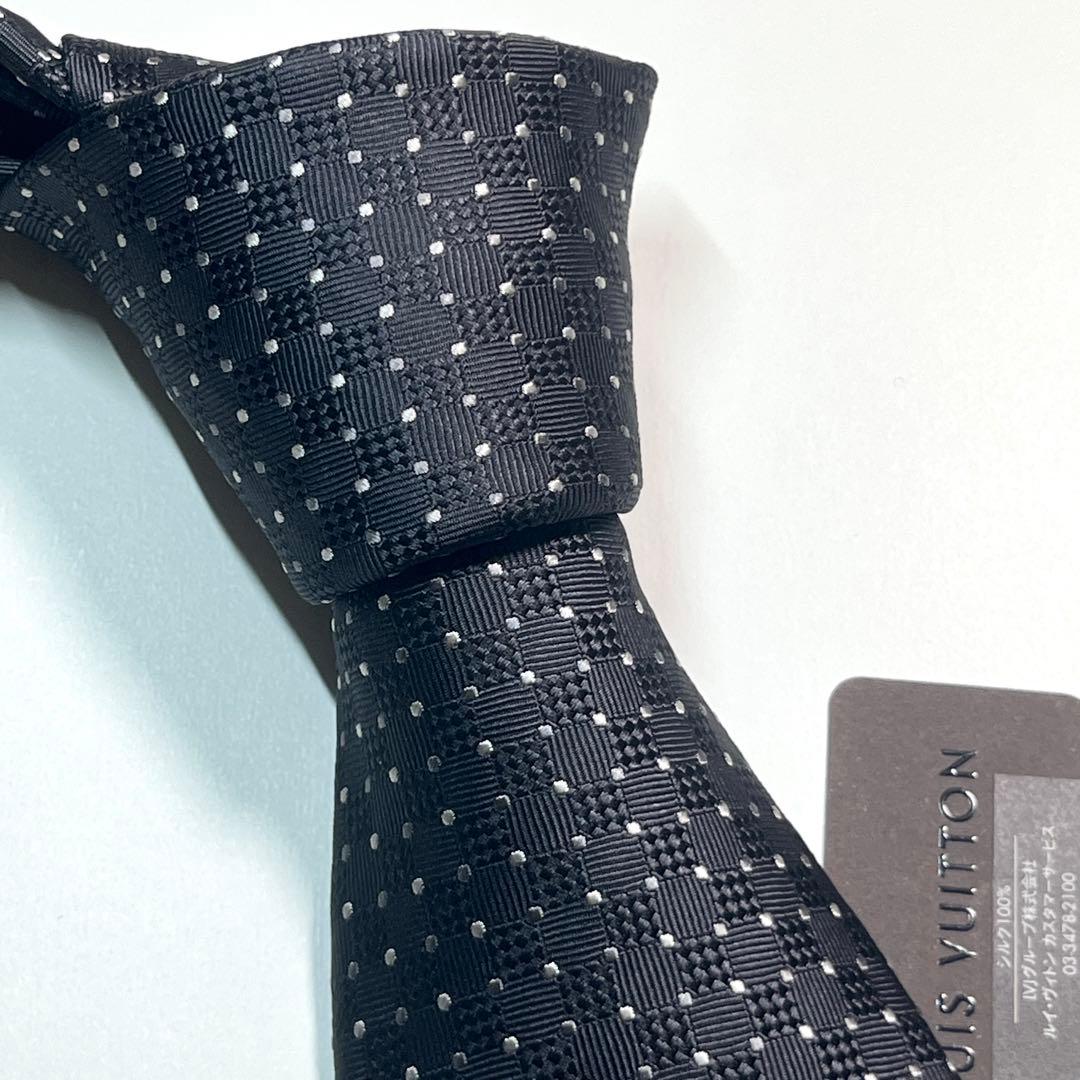 ✨未使用✨LOUIS VUITTON ルイヴィトン　ネクタイ　LVロゴ ドット