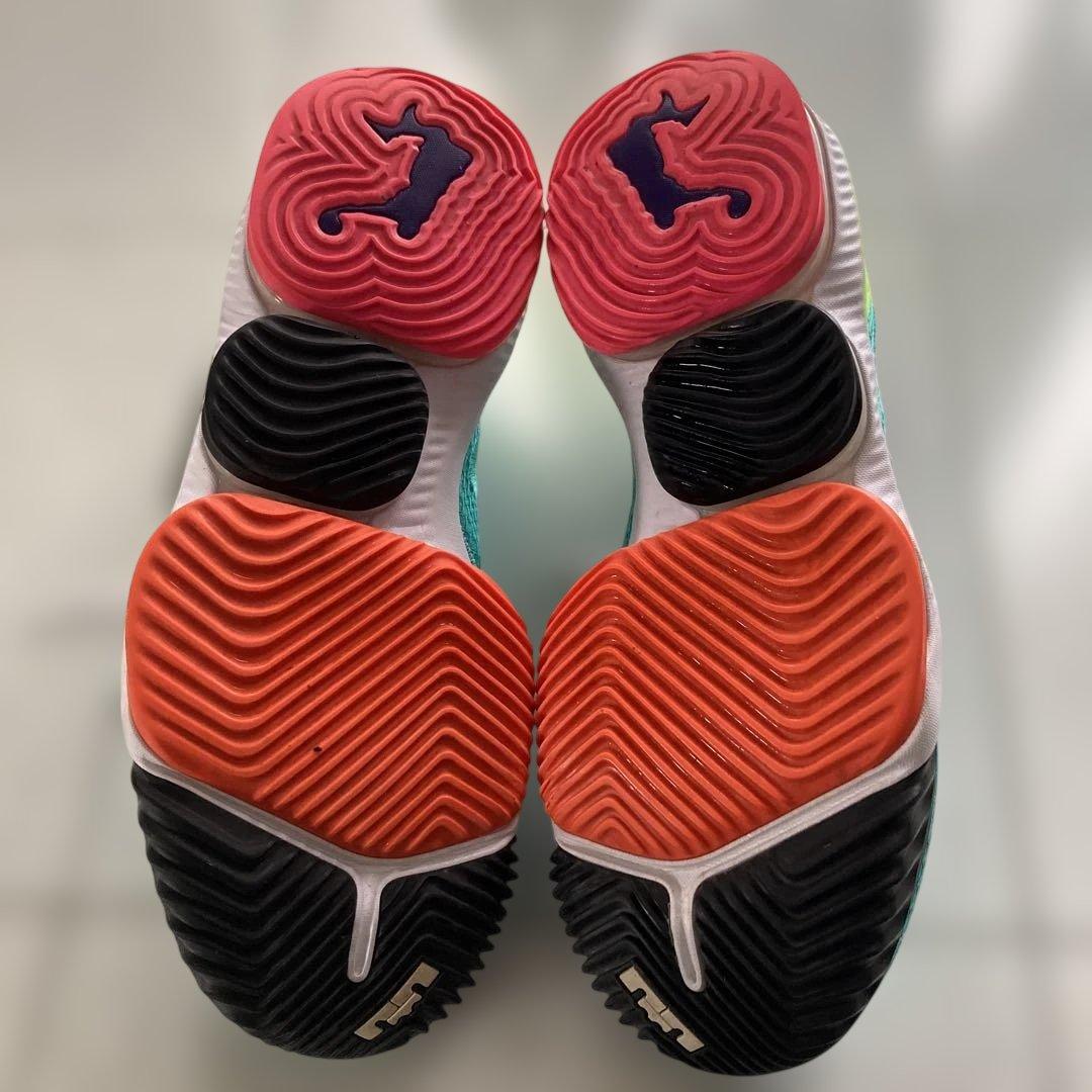 NIKE LBJ バスケットボールシューズ アクアグリーン