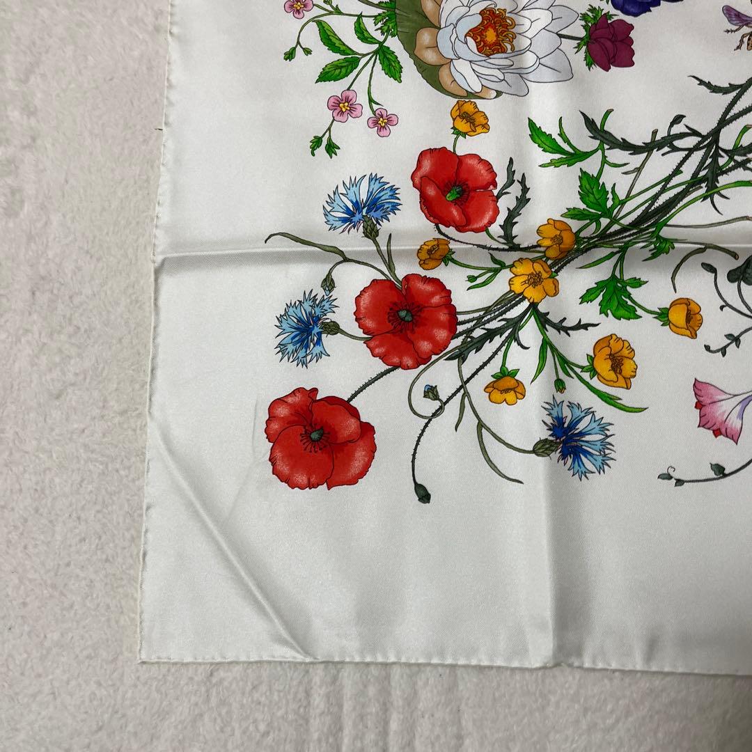 極美品　V.ACCORNERO GUCCI スカーフ　フローラ　蝿　シルク　花柄