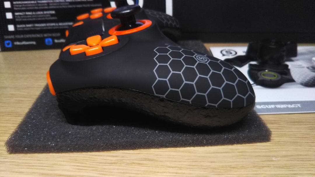 新品同様 SCUF IMPACT スカフ インパクト ハニカム×オレンジ