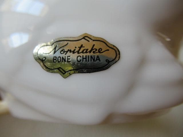 ◆美品 1970年代◆ノリタケ ニワトリ（雌鶏）1羽 BONE CHAINA