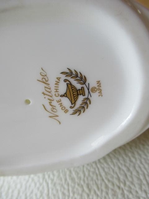 ◆美品 1970年代◆ノリタケ ニワトリ（雌鶏）1羽 BONE CHAINA